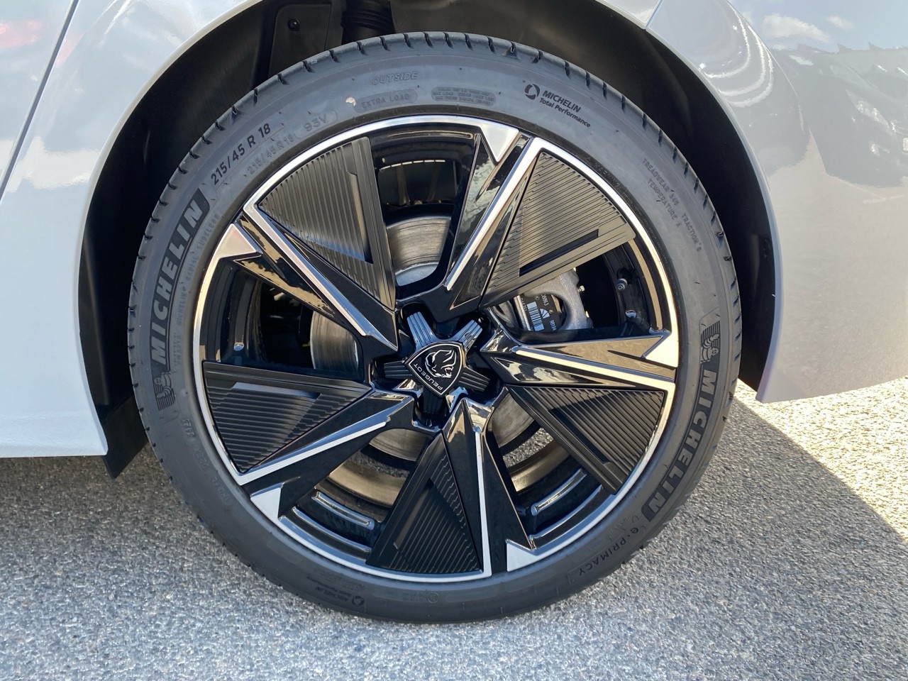 PEUGEOT E-308 FIRST EDITION