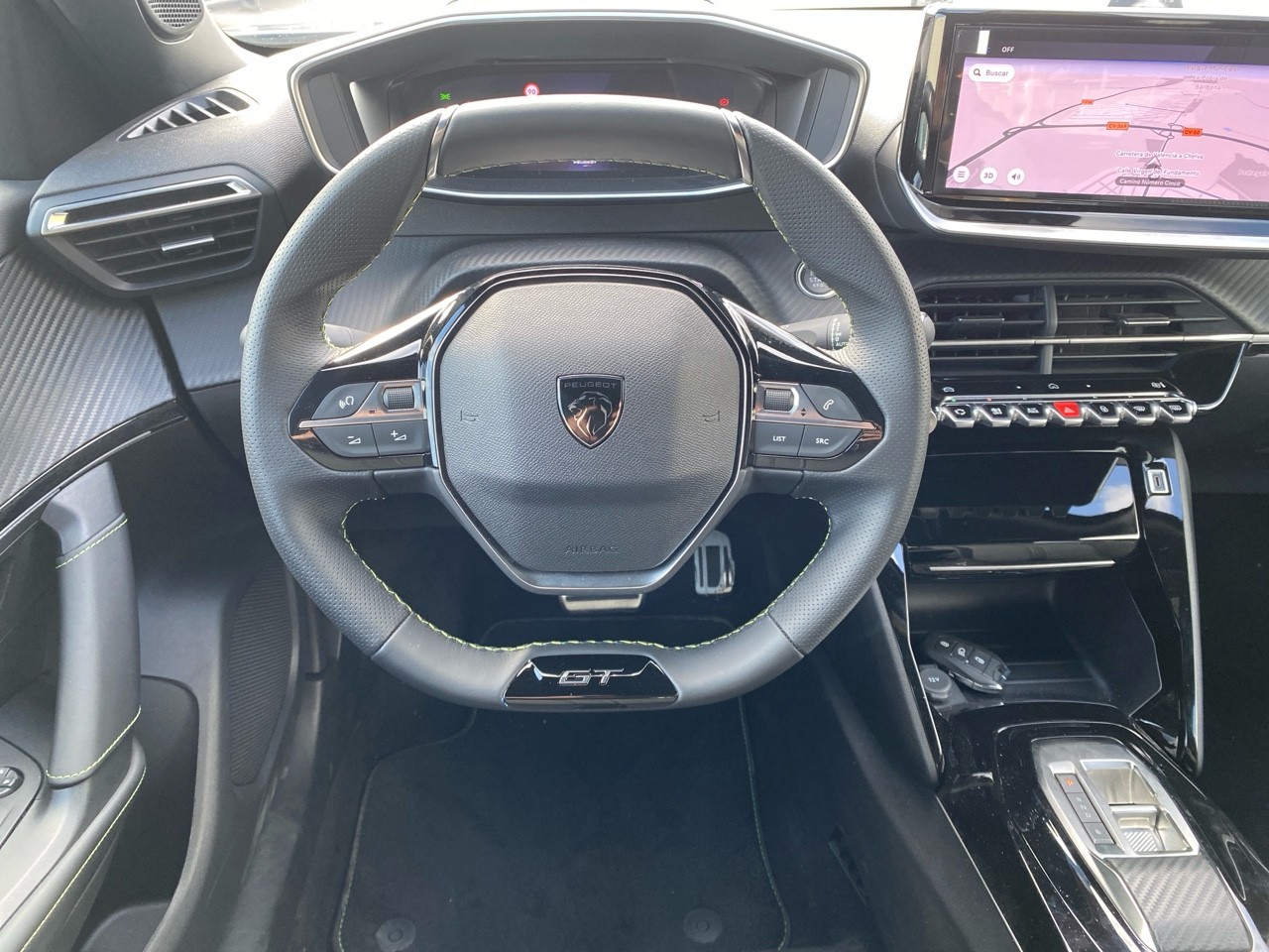 PEUGEOT E-2008 GT