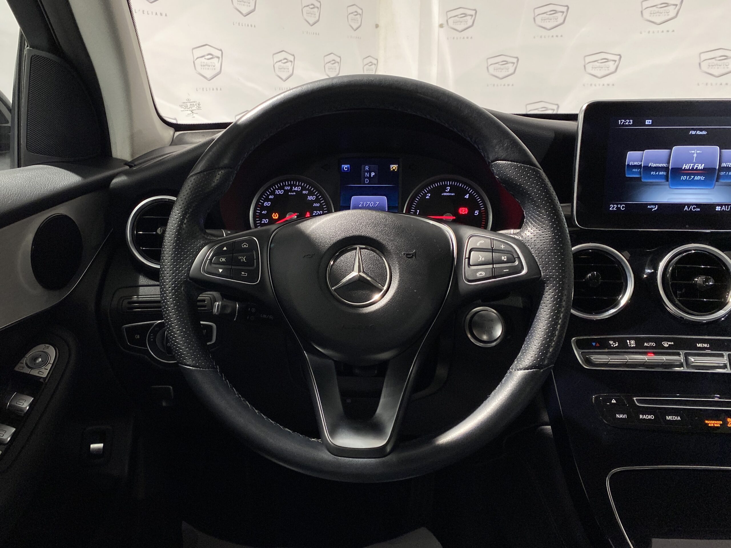 MERCEDES BENZ GLC