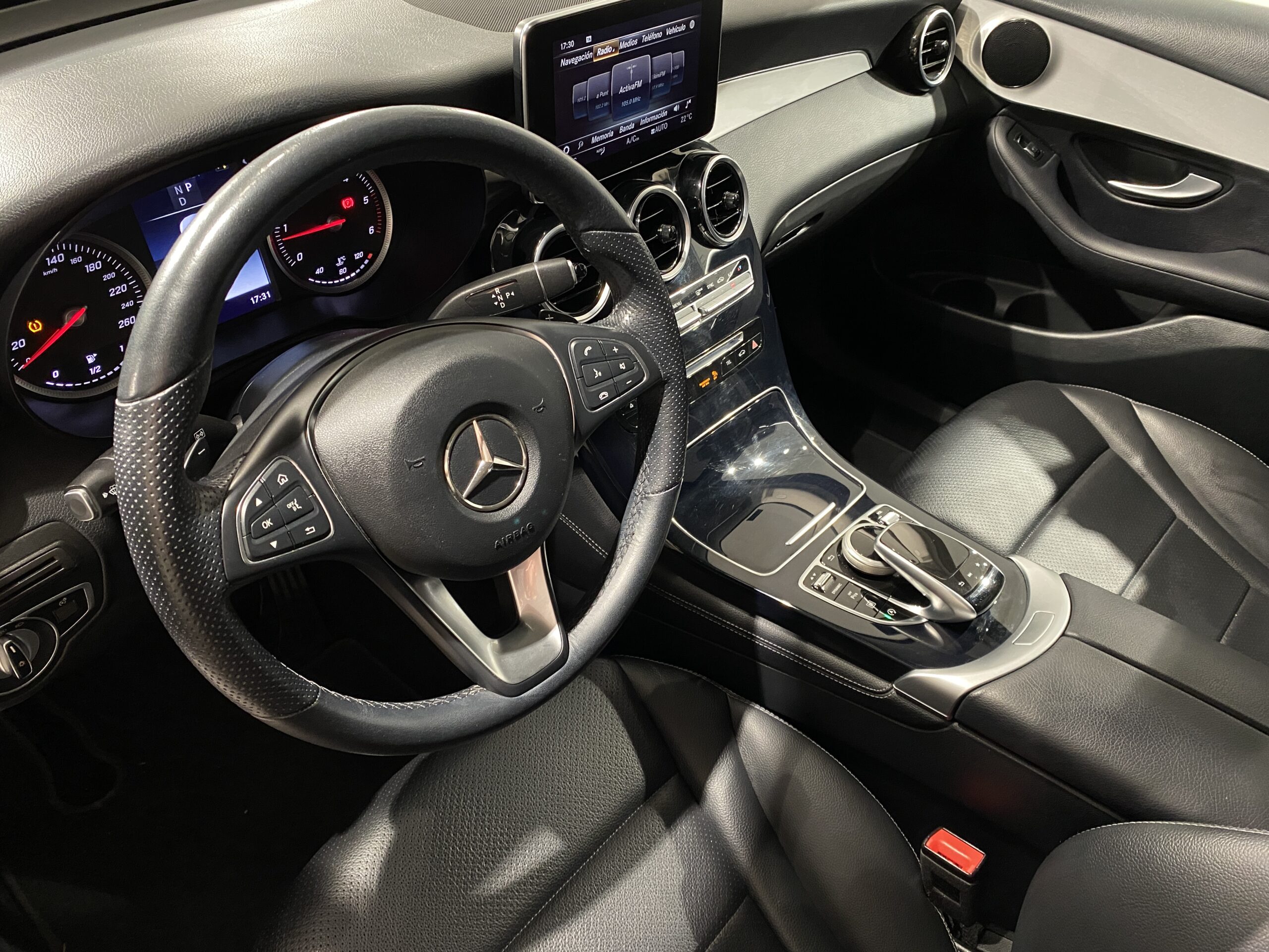 MERCEDES BENZ GLC