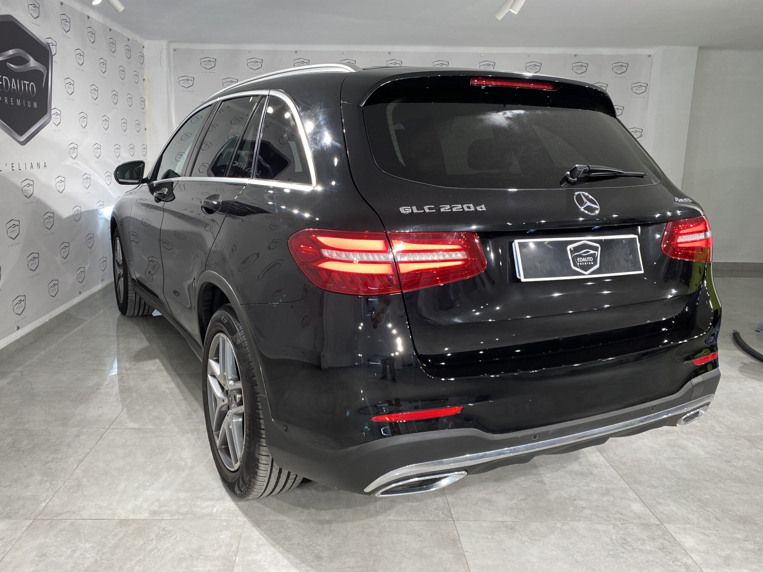 MERCEDES BENZ GLC
