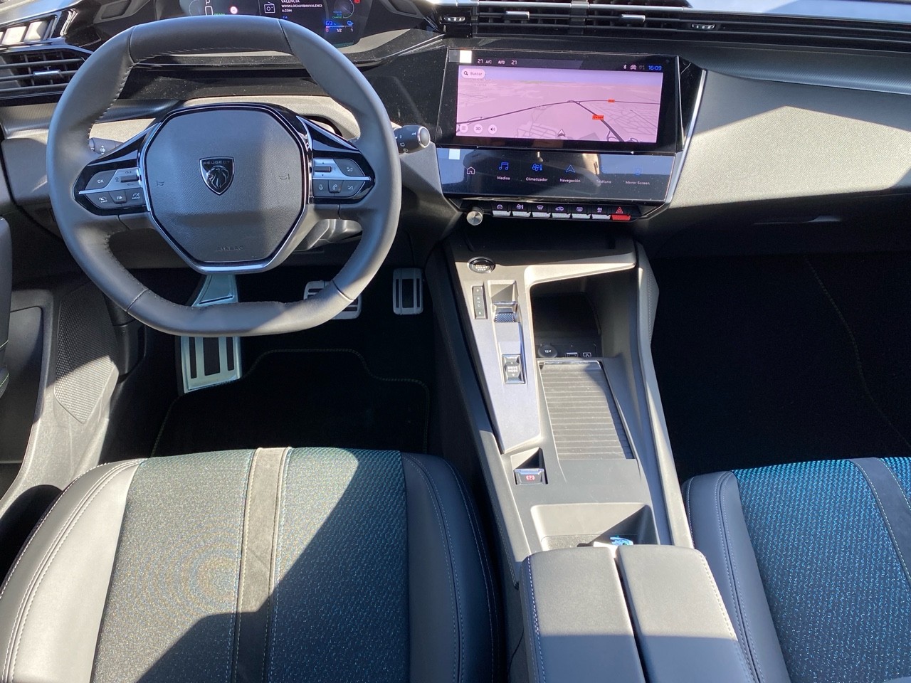PEUGEOT E-308 FIRST EDITION