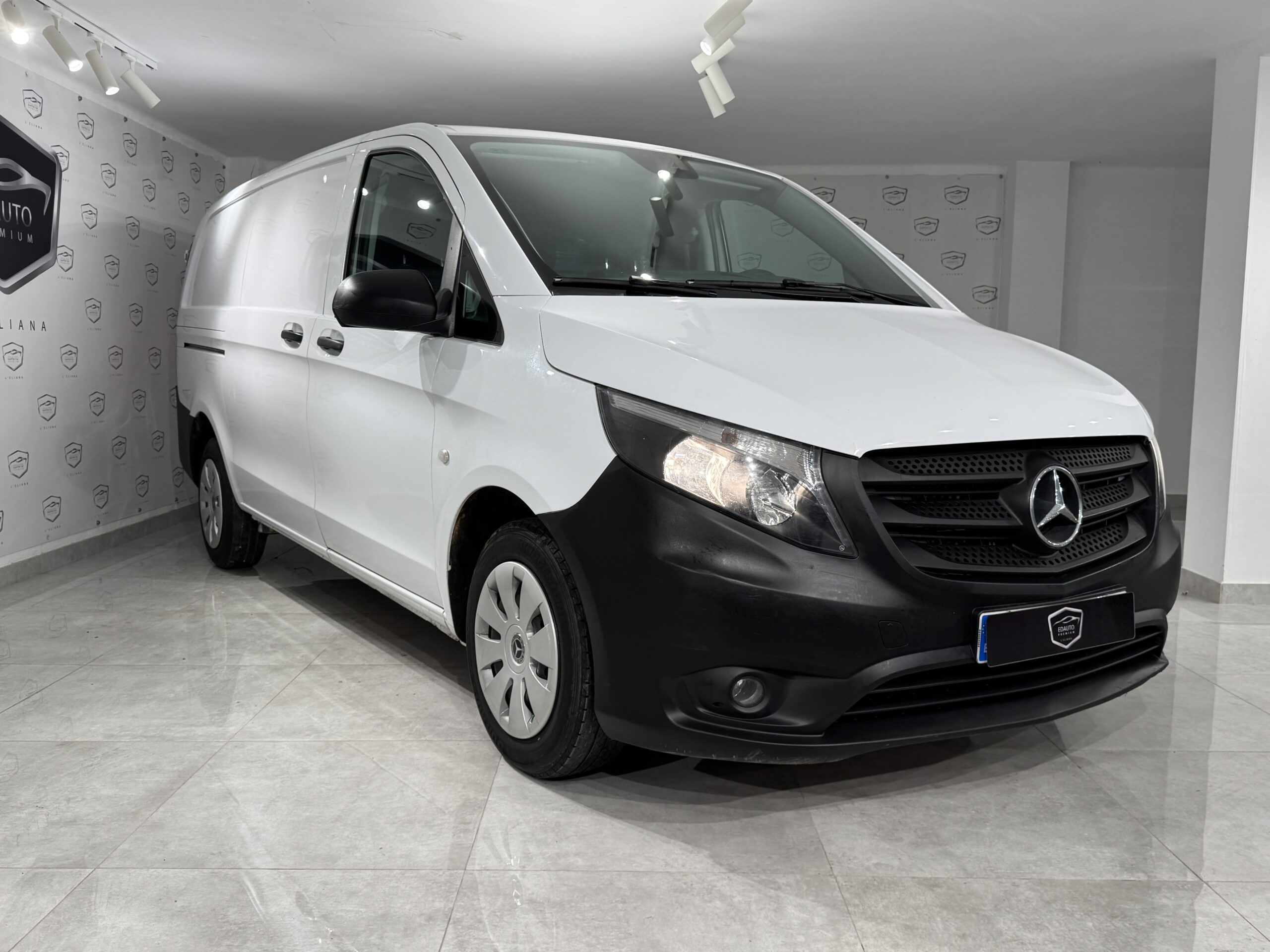 MERCEDES BENZ VITO