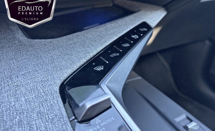 PEUGEOT E-3008