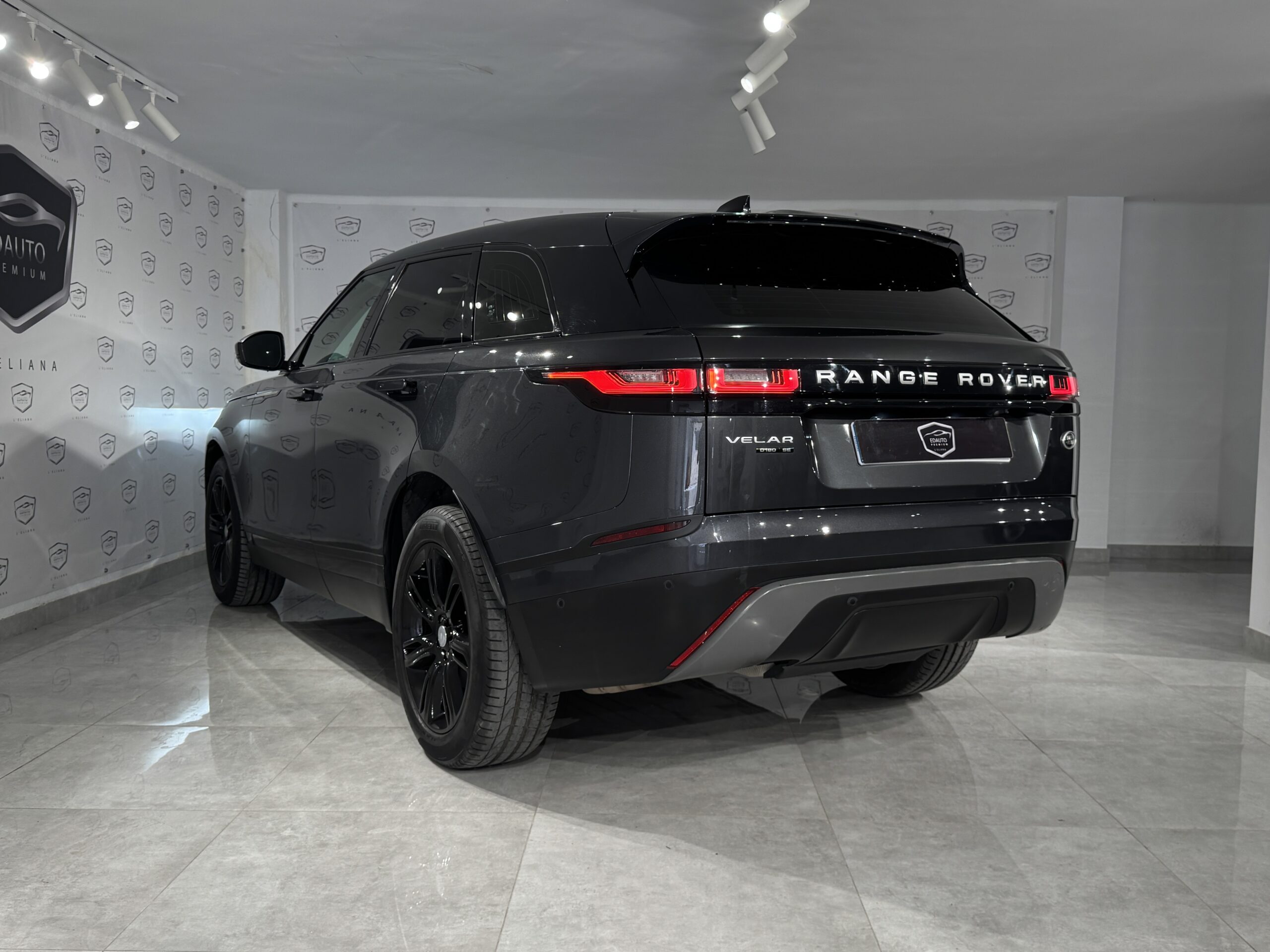 RANGE ROVER VELAR