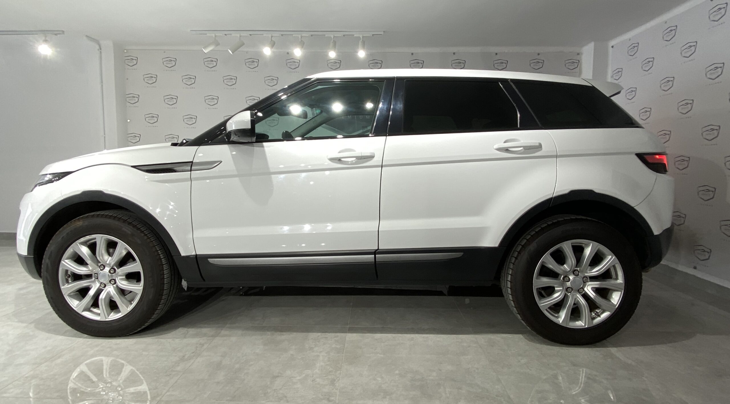 RANGE ROVER EVOQUE